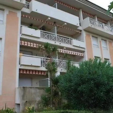 Apartment 2 Pieces Terrasse 39m2 A 500m De La Le Lavandou